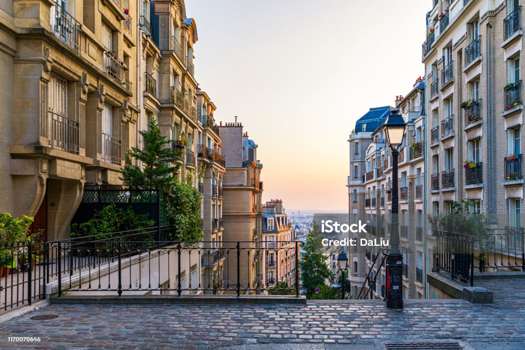 La Vallée Village to Paris City